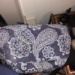 bottom of vera bradly paisley bag